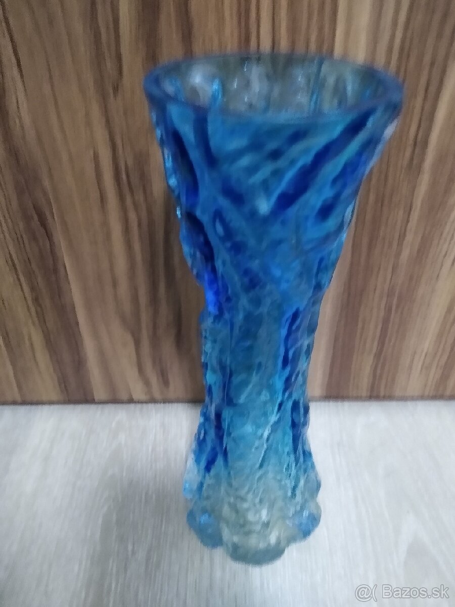 Tyrkysová váza