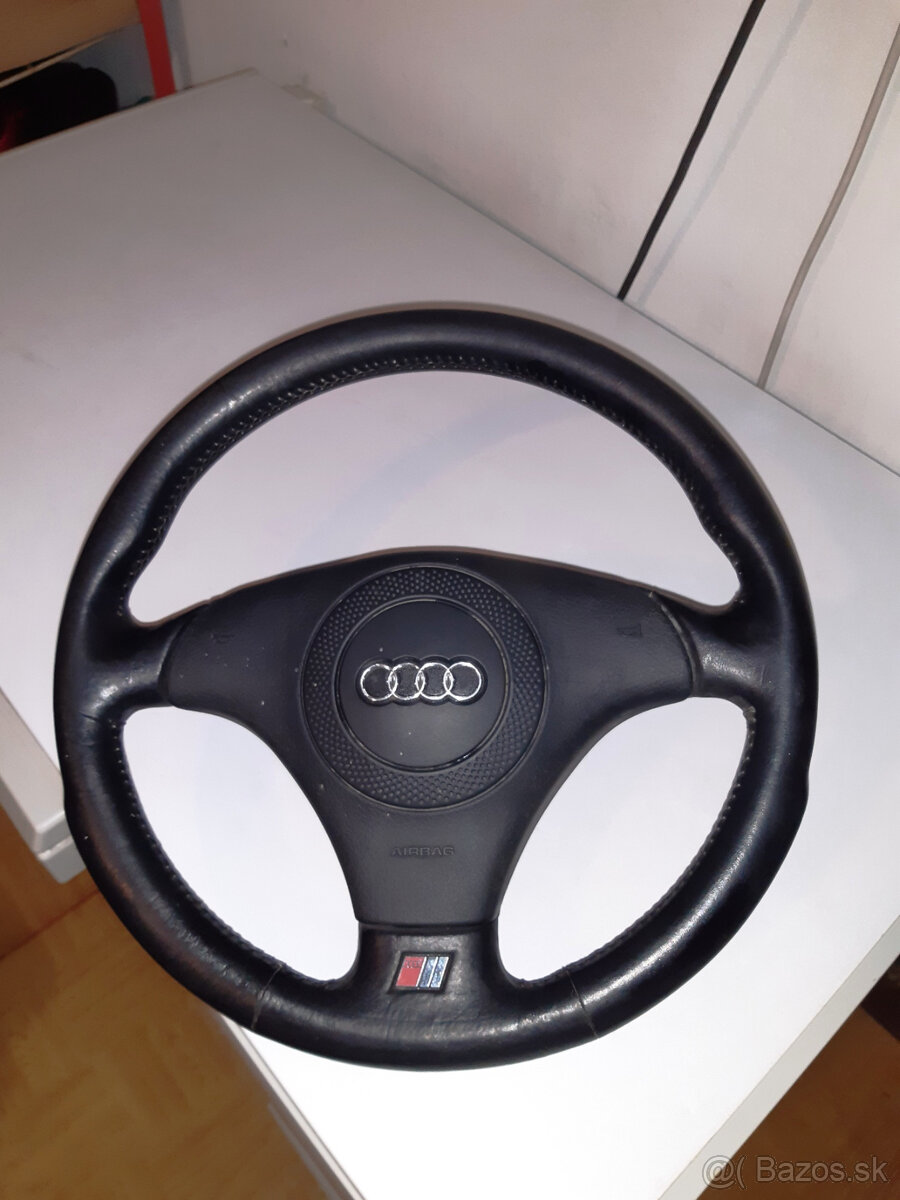 Audi A4 B5 S line volant