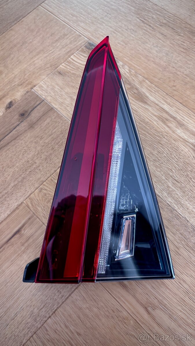Zadné svetlo Škoda SUPERB III - 3V9 945 307 H