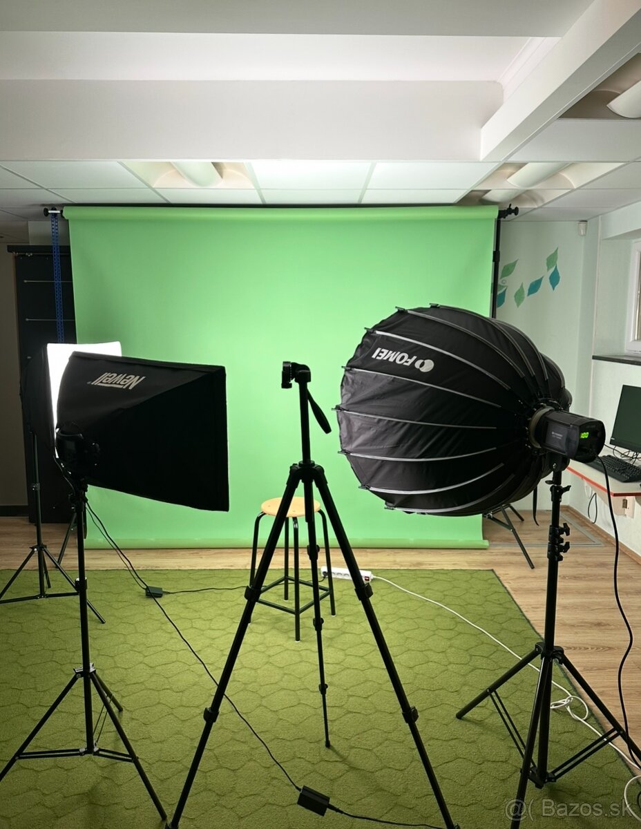 GREEN SCREEN /zelené plátno 2,75 x 11