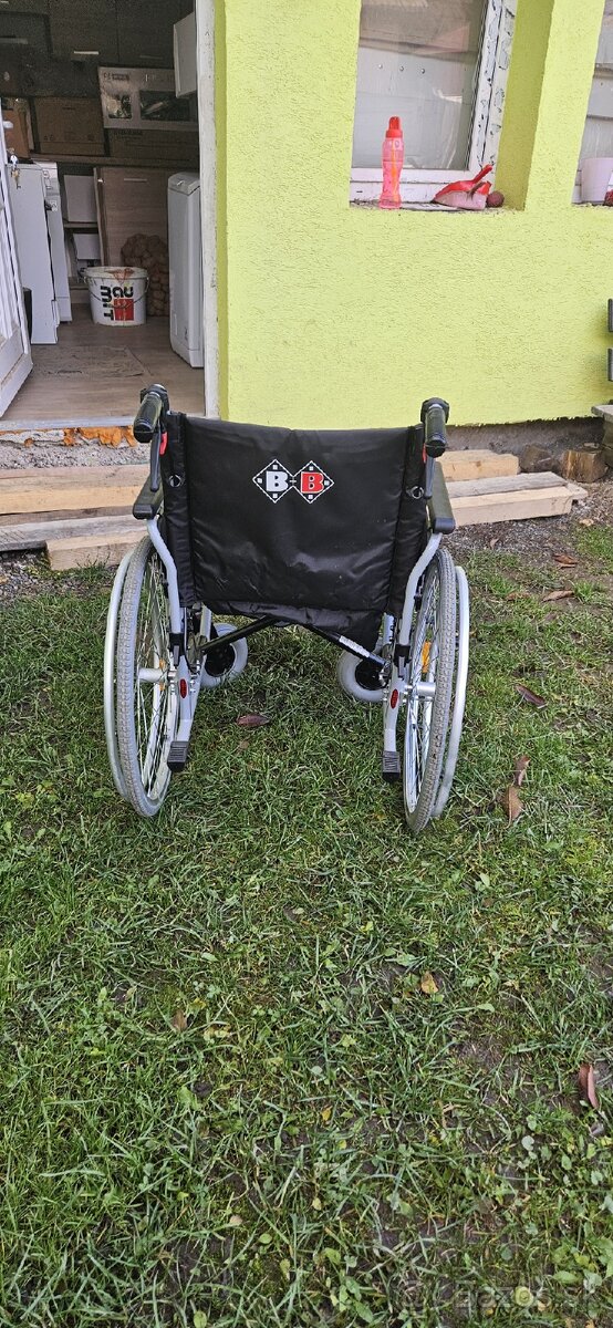 Invalidný vozík