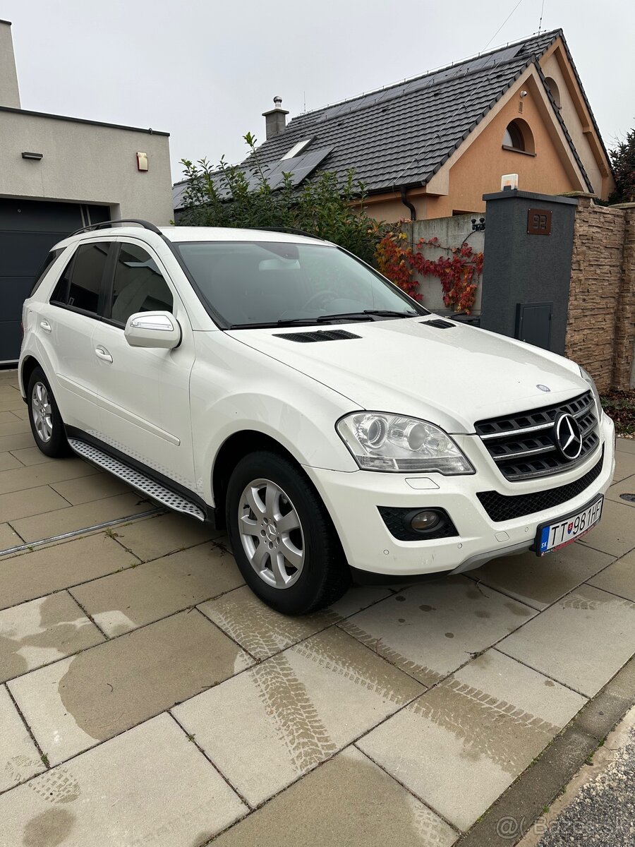 Mercedes-Benz ML320