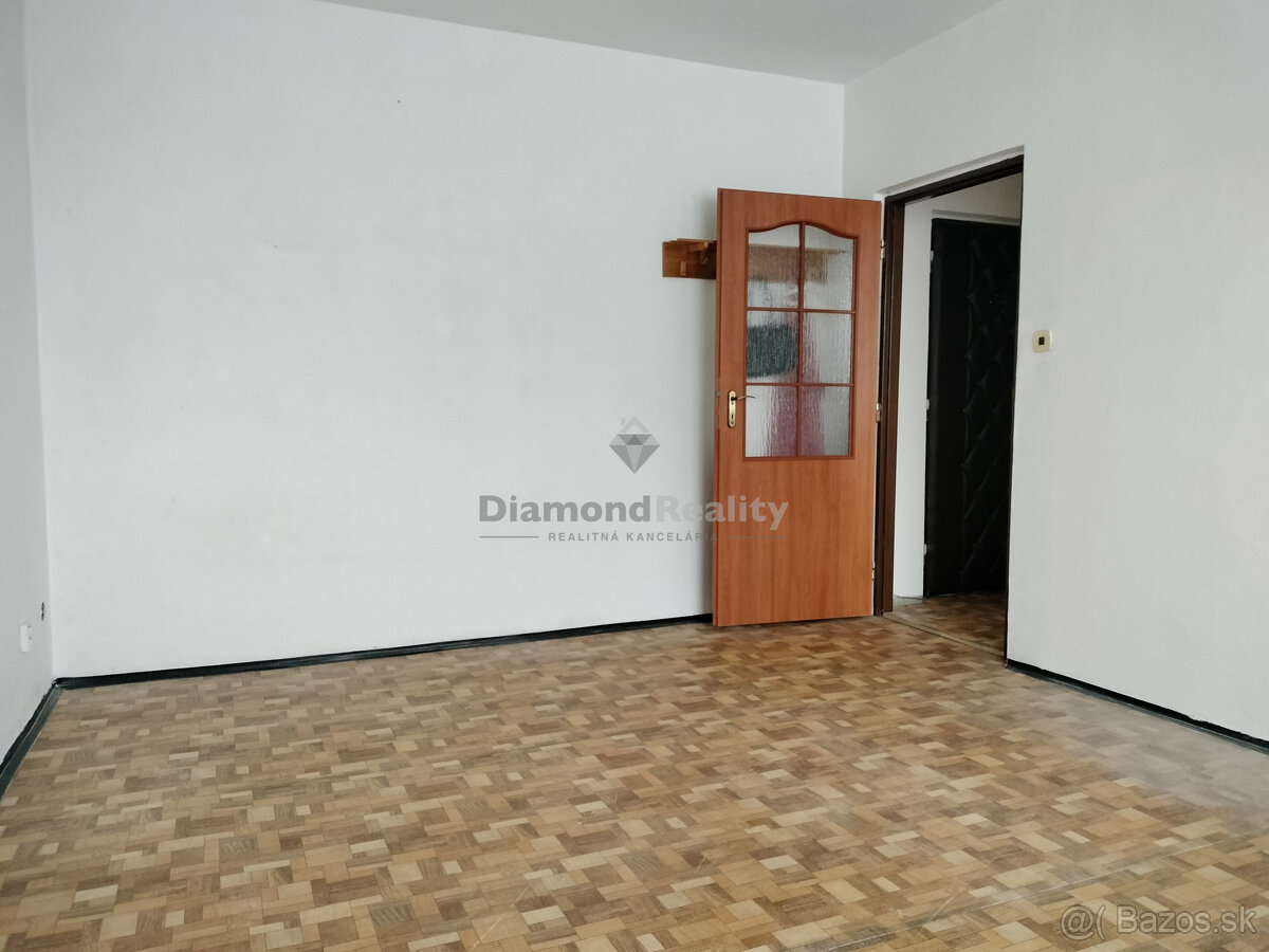 "REZERVOVOVANÝ" Na predaj 1 izbový byt na Sídlisku Ťahanov