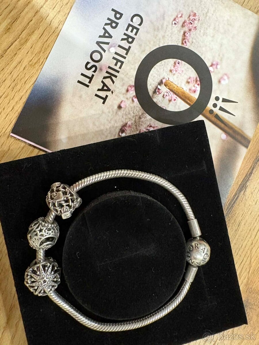 Pandora náramok