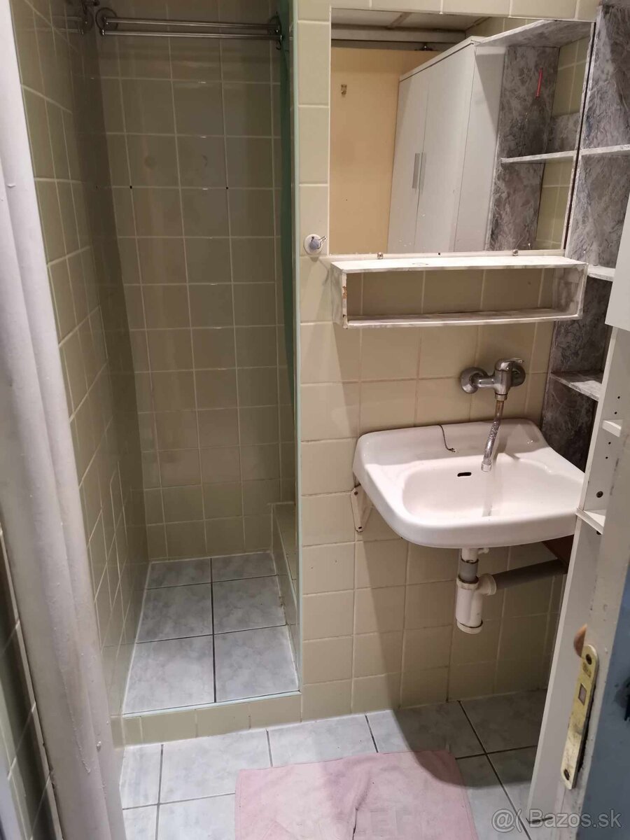 Predám 2 izbovy byt
