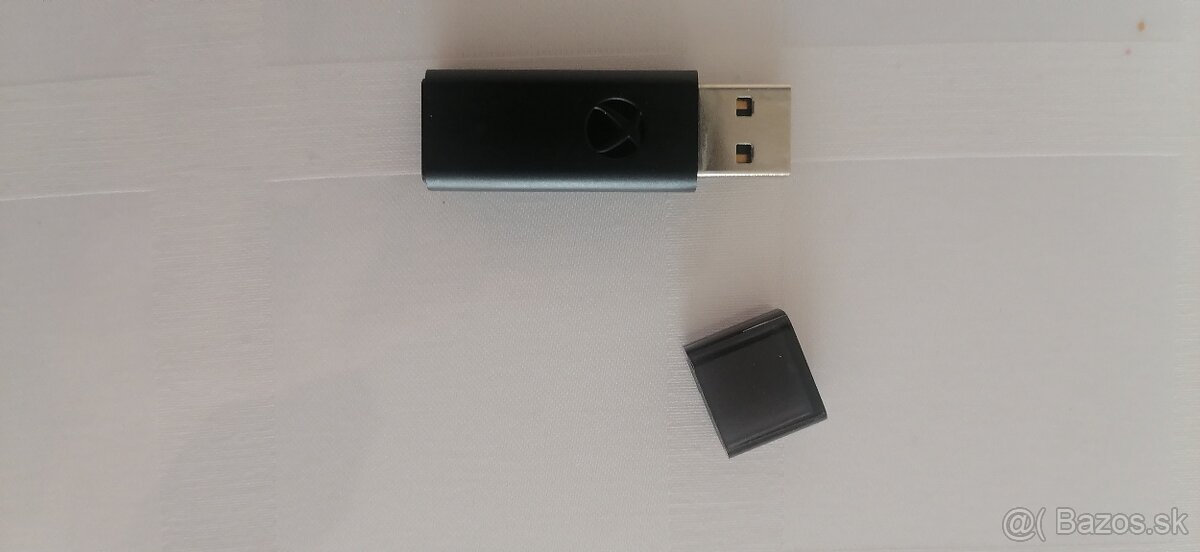 Xbox usb adaptér.