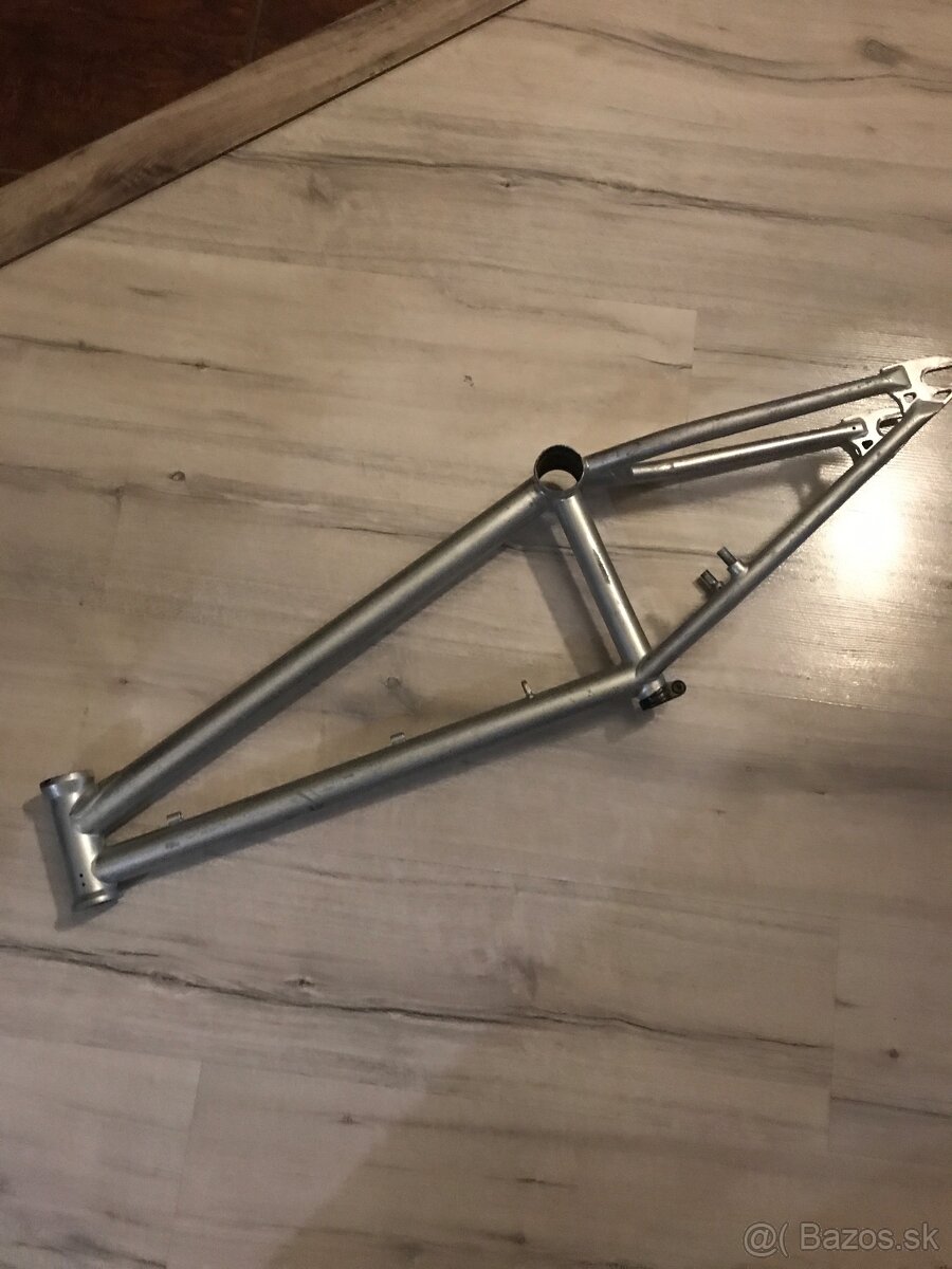BMX Rám