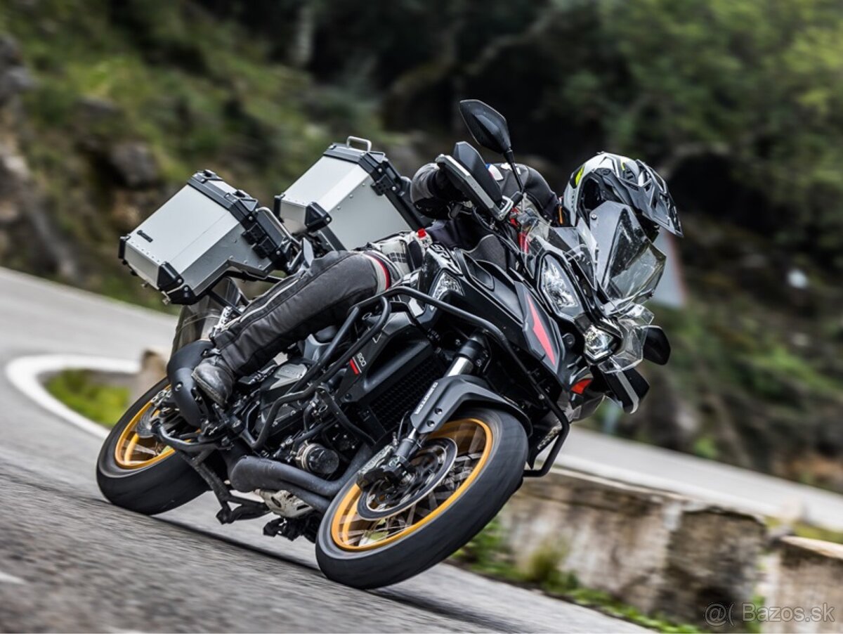 QJMotor SRT 900 SX