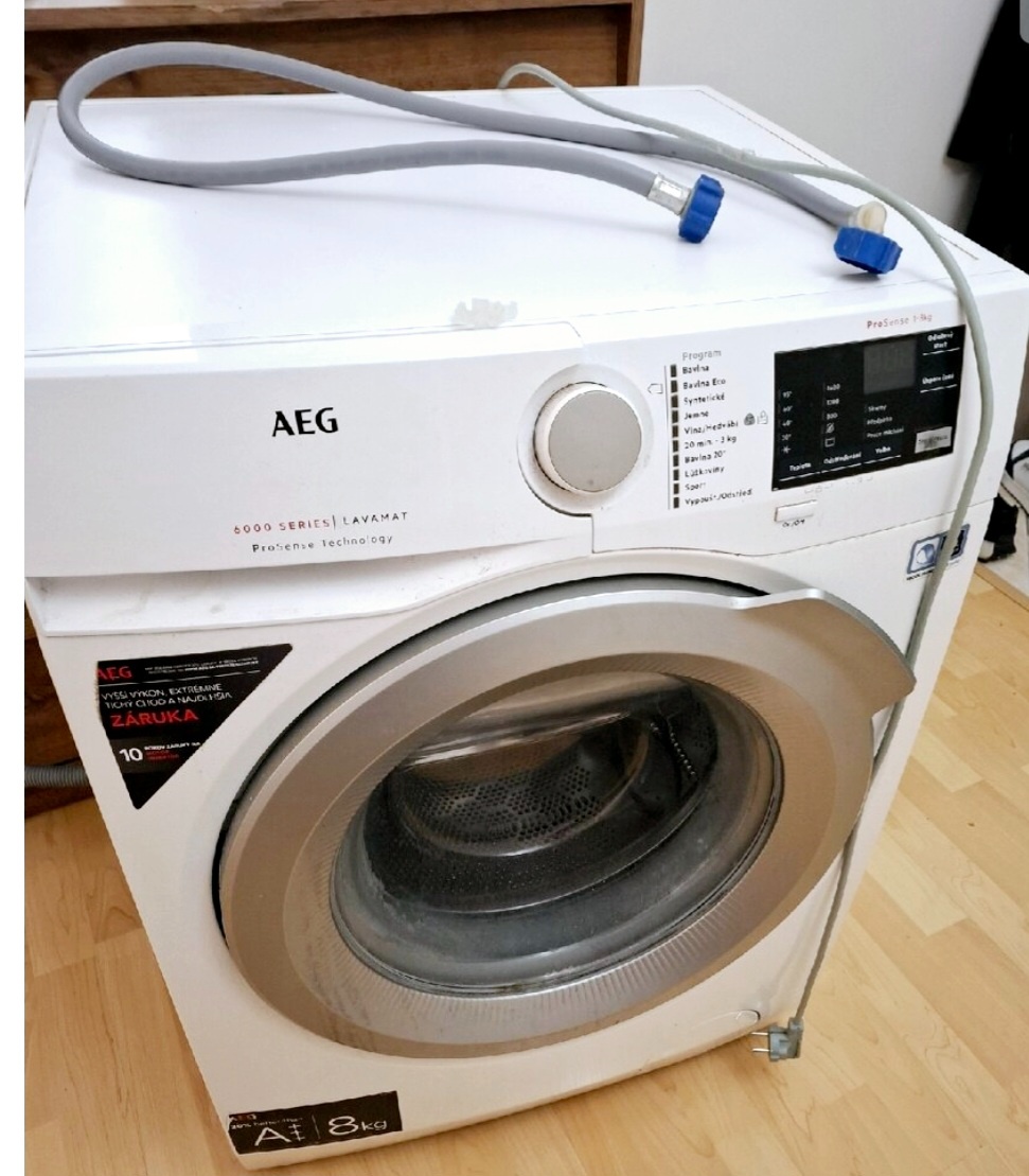 Automatická práčka AEG