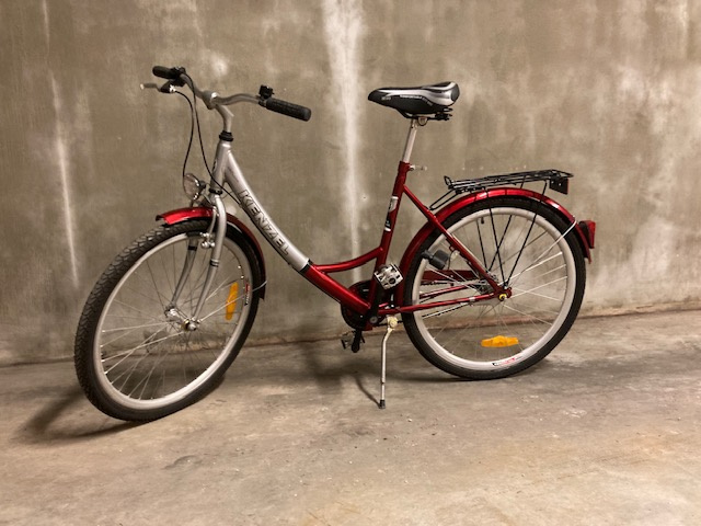Dámsky mestský bicykel