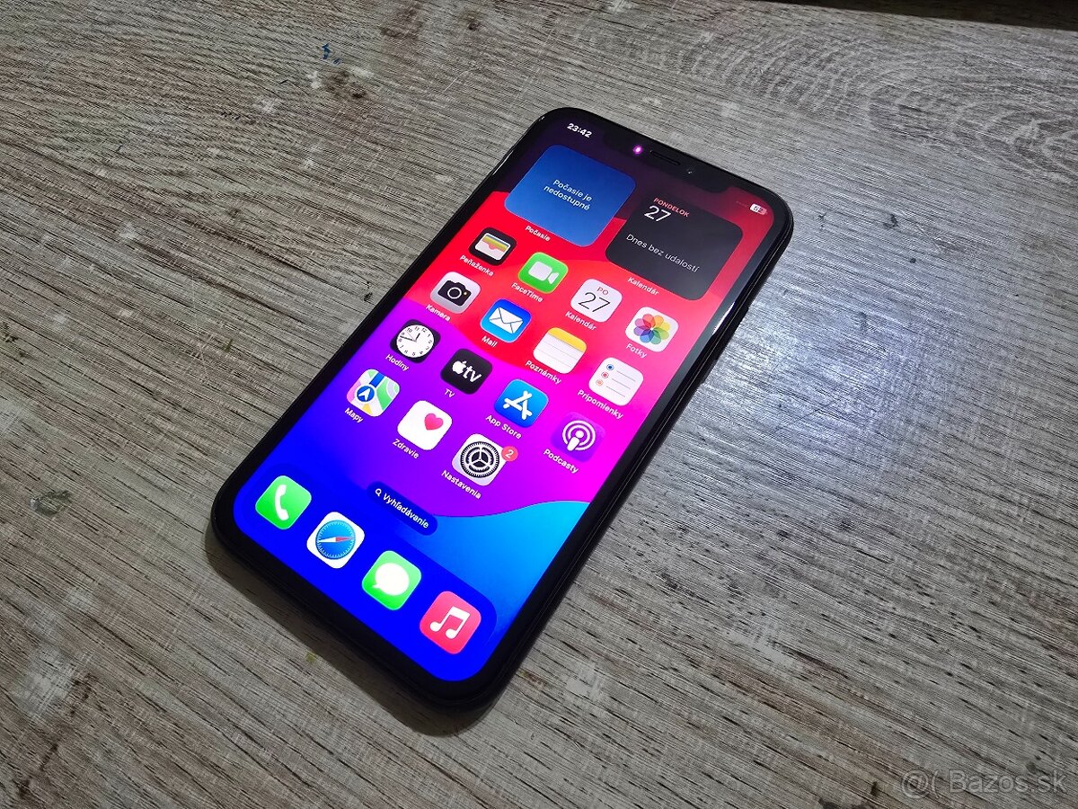 Iphone XR 128gb v top stave plnefunkcny na displeji nieje an