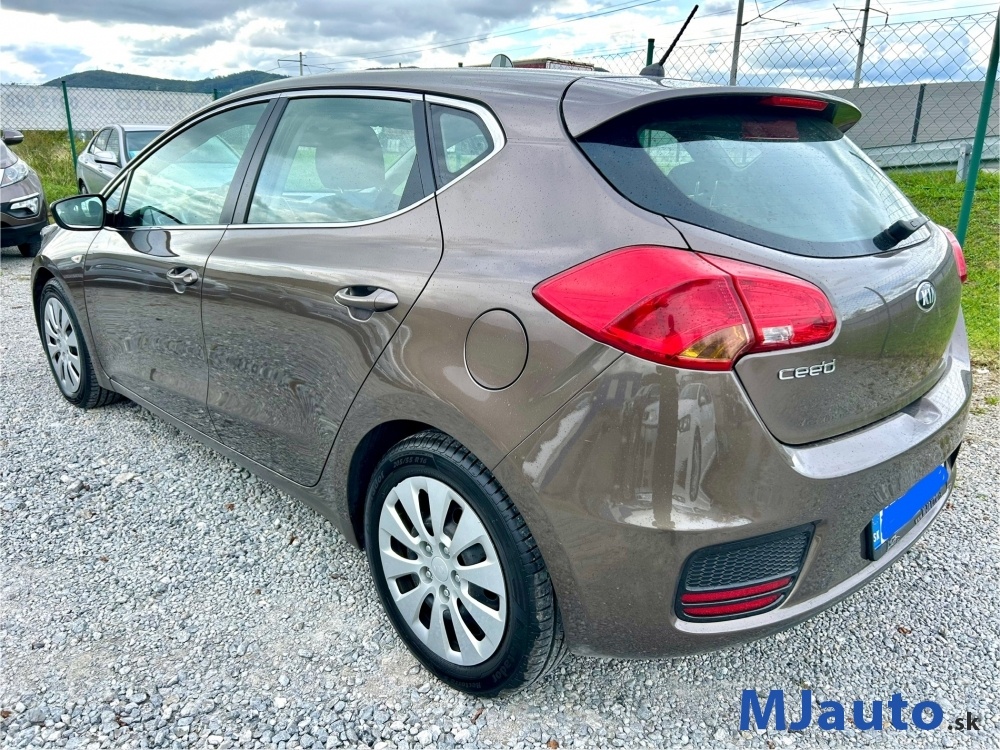 KIA Ceed 1.4i 7690 € Možná výmena/leasing/úver