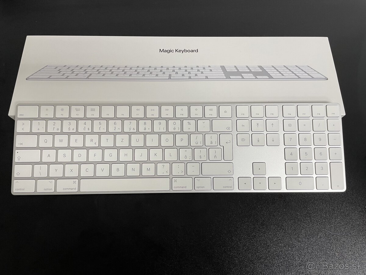 Apple Magic Keyboard slovenská (SK) s numerickou klávesnicou