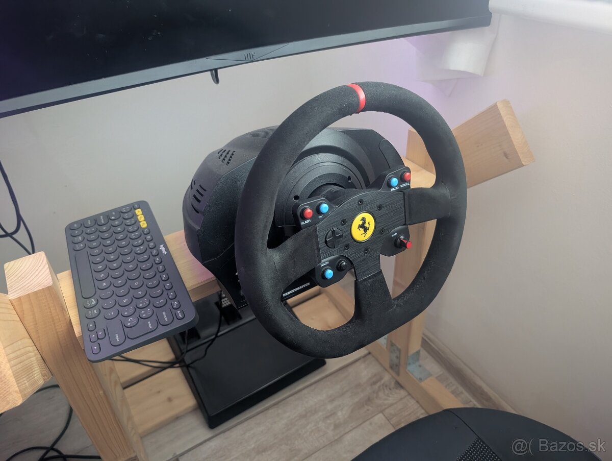 Thrustmaster T300 Ferrari Integral Alcantara Edition