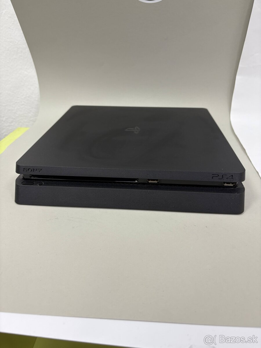 Playstation 4 Slim