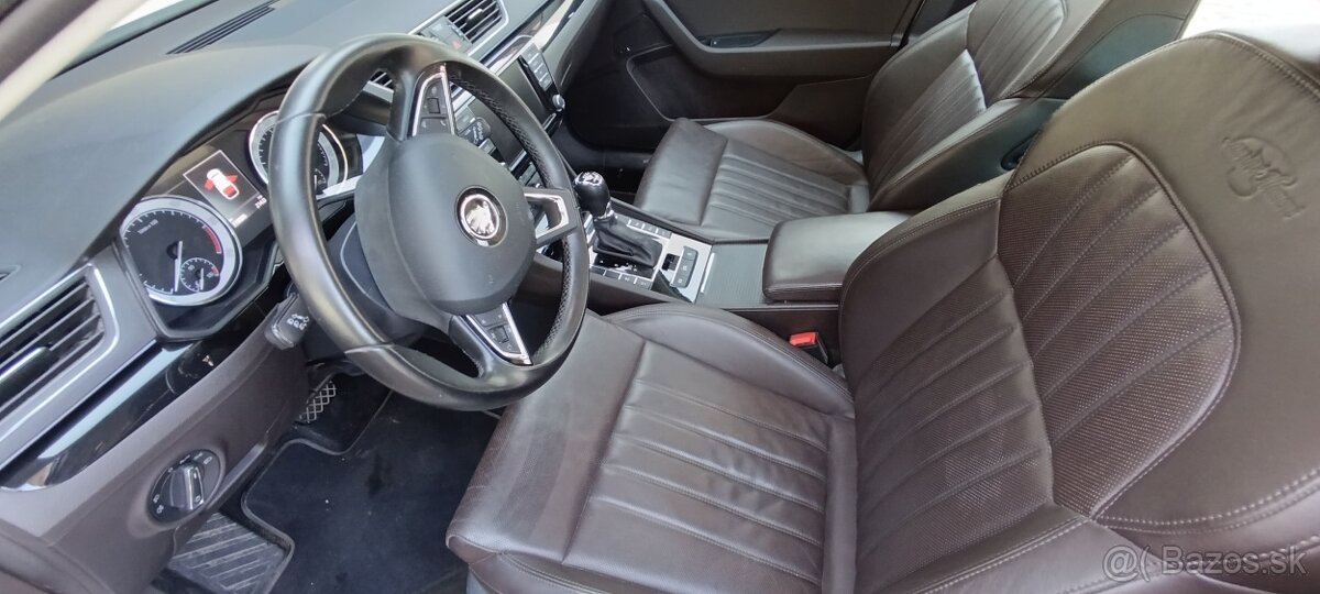 Škoda Superb combi,1/2016,LK,prvý,SR,119000,ťažné,110kW,A6