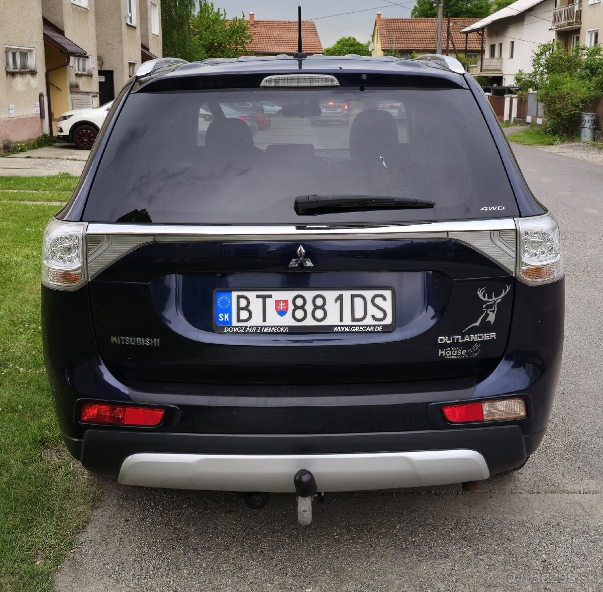 Mitsubishi Outlander 2.2 DI-D 110kW Automat 4x4 2015 Ťažné