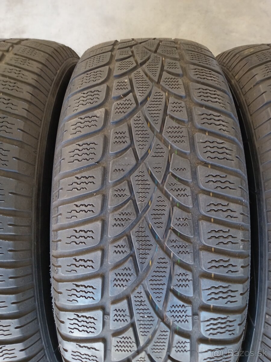4ks zimne 235/65 R17 104H DUNLOP SP WINTER SPORT 3D