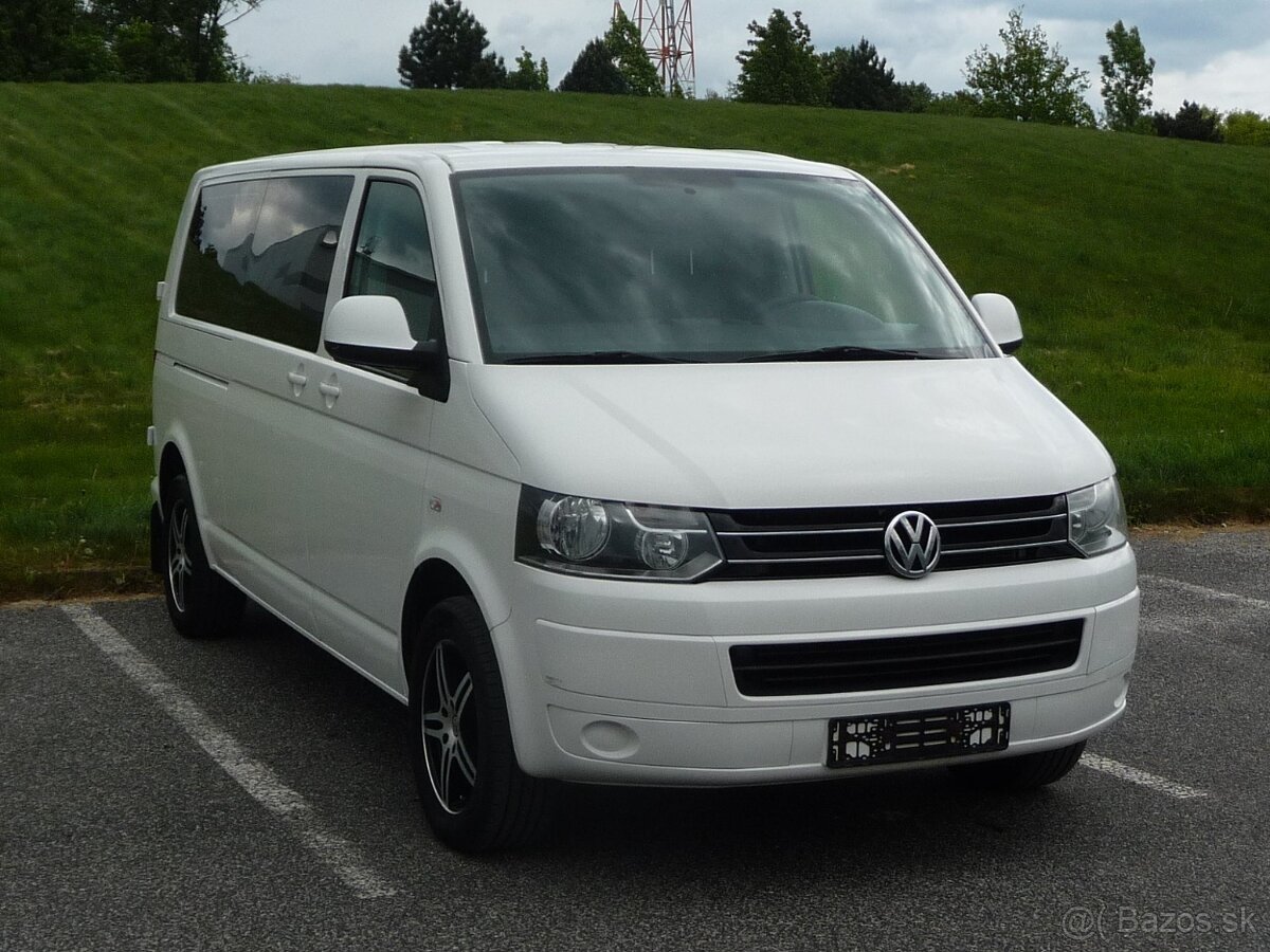 VW CARAVELLE T5 103kW Long COMFORTLINE 8 MÍST WEBAST0