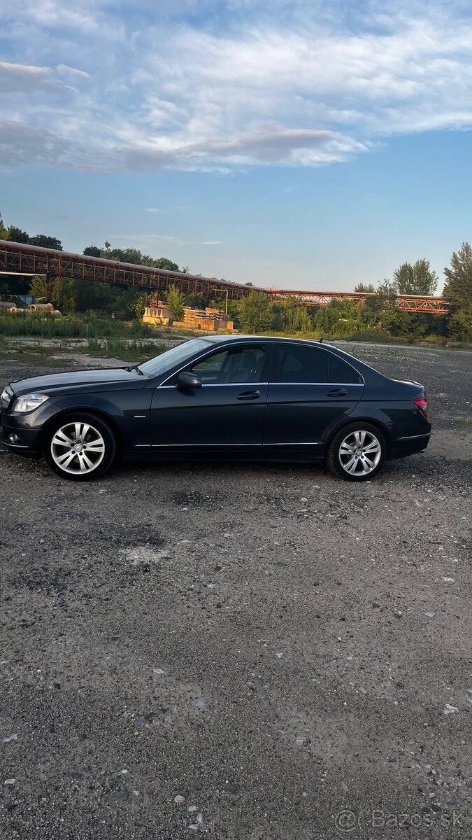 Mercedes benz C trieda Sedan 220 CDI Avantgarde