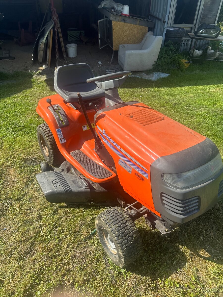 Traktorova kosacka Husqvarna