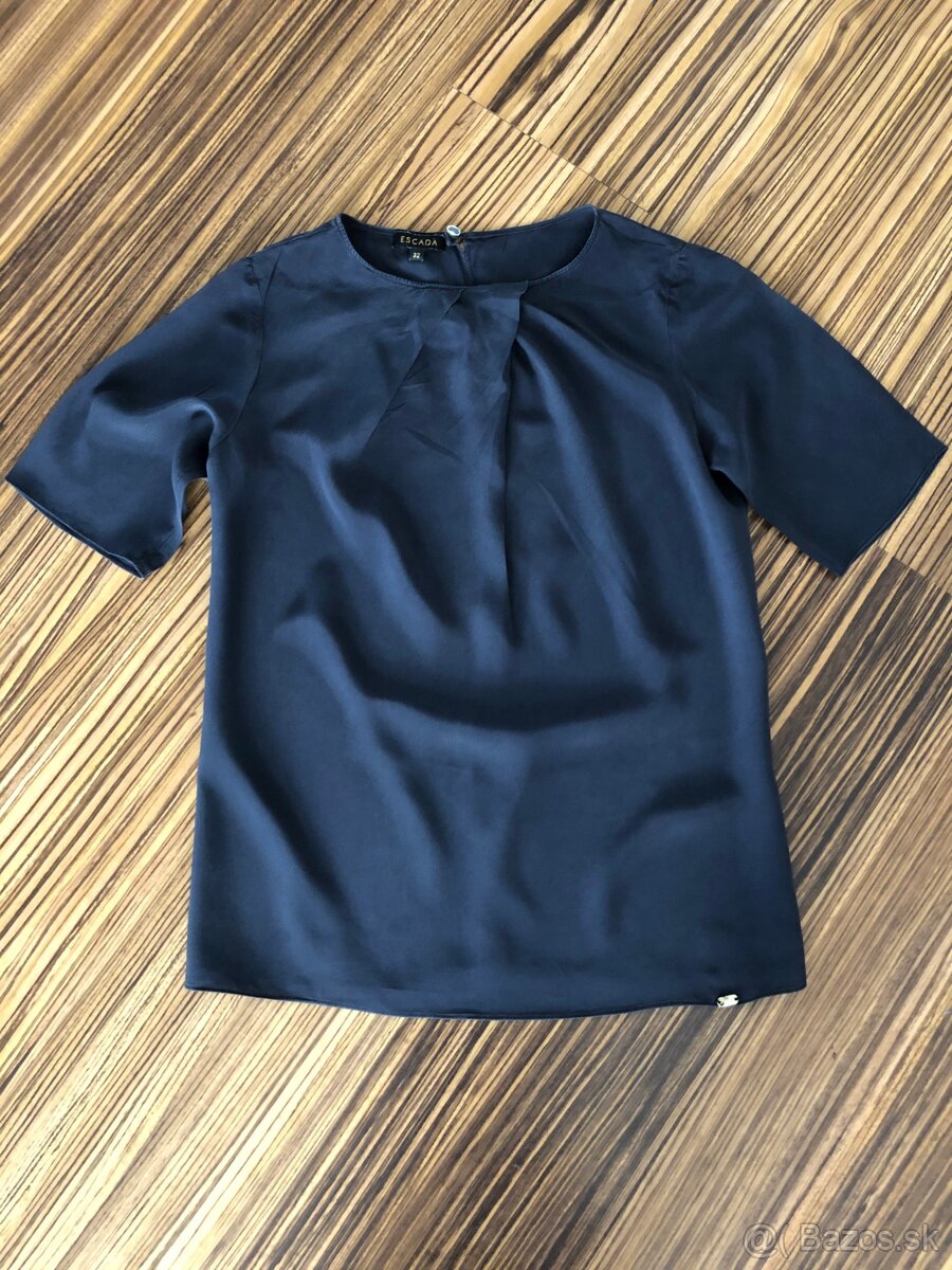 Hodvábny top ESCADA v. 32