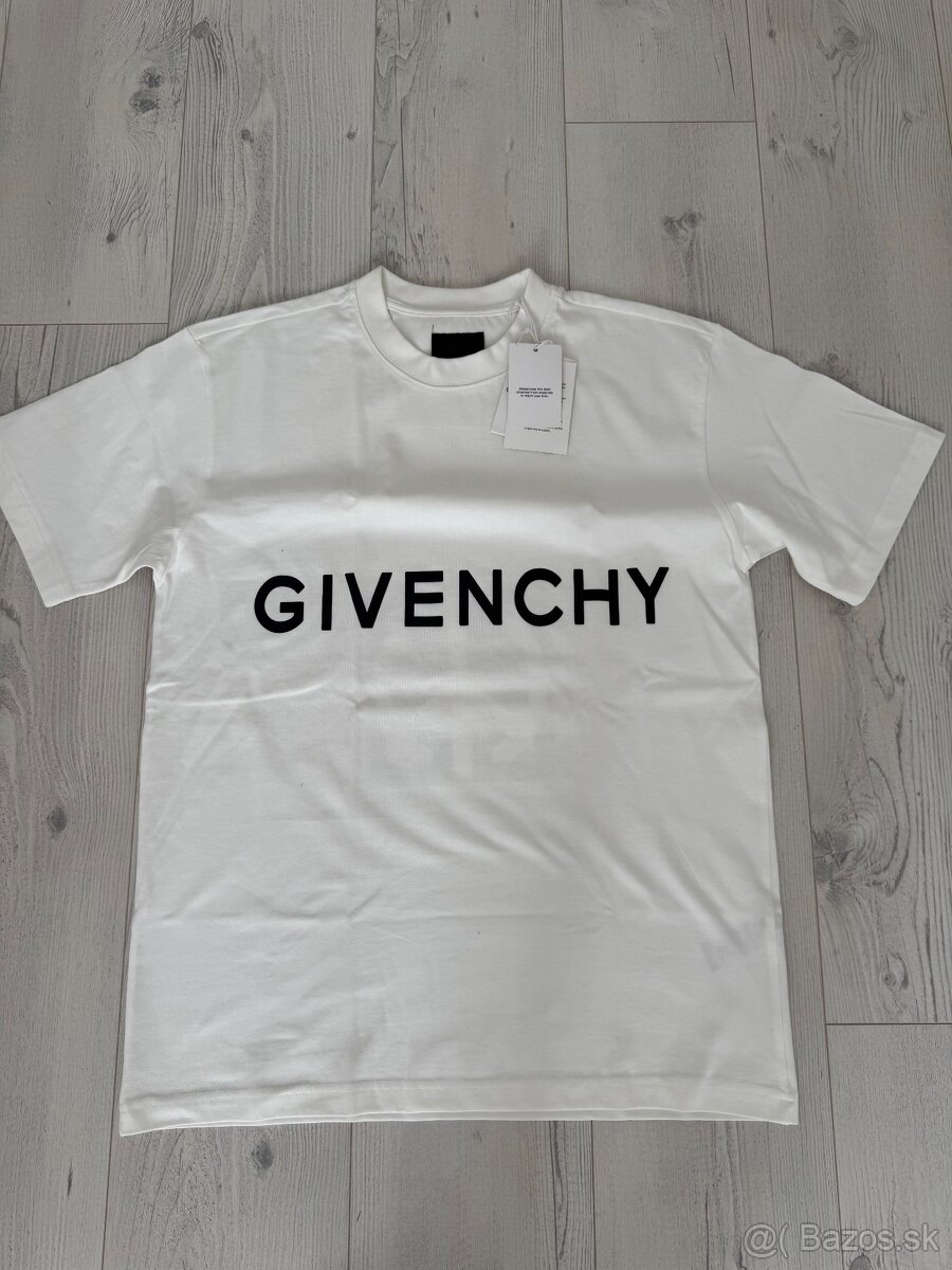 Tricko Givenchy