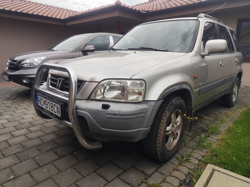 Predám HONDA CR-V 2.0 benzín 94 kW r.v.1998