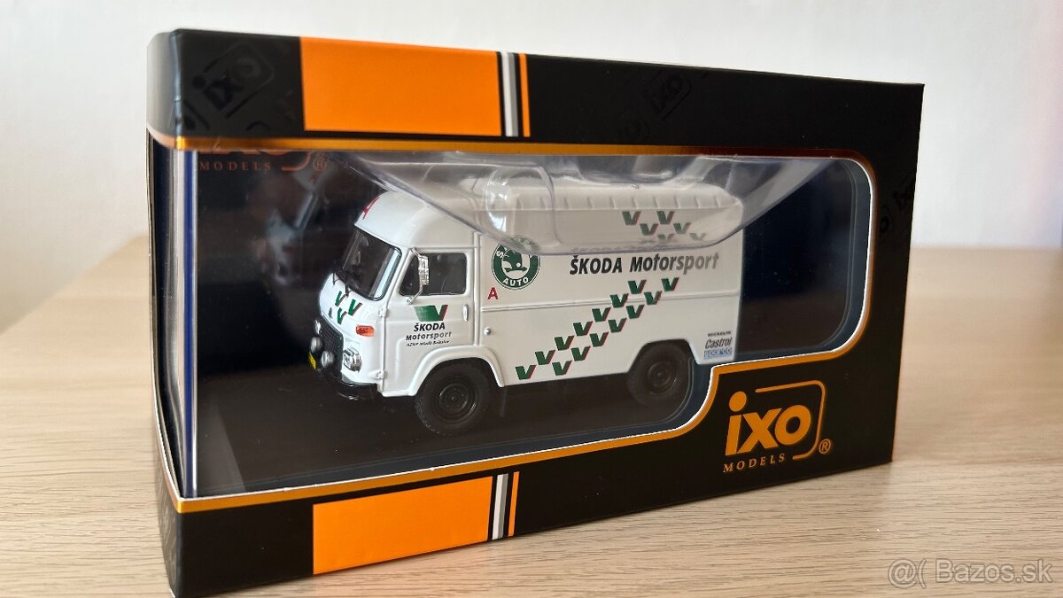 Avia A21 Furgon Škoda Rallye Team assistance 1993 IXO 1/43
