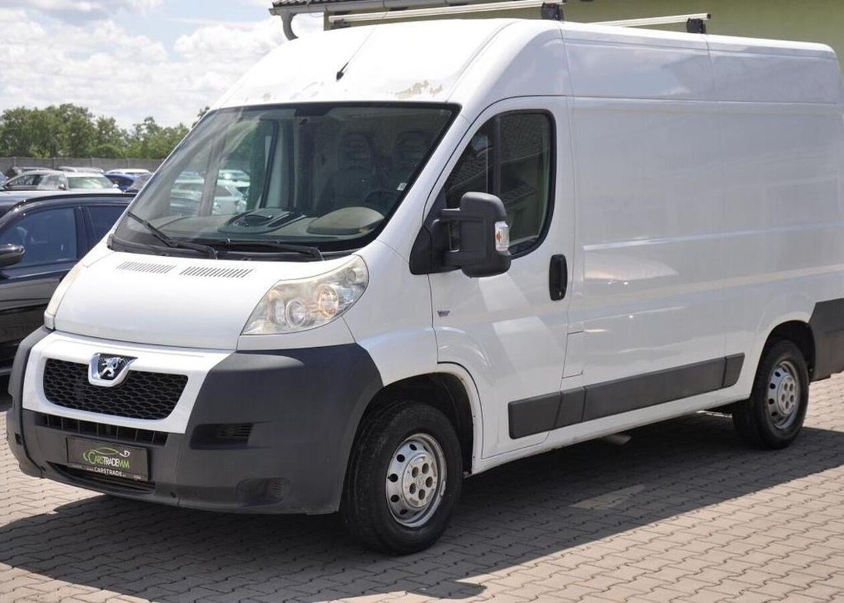 Peugeot Boxer 2.2HDi TAŽNÉ ČR PO SERVISE nafta manuál 96 kw