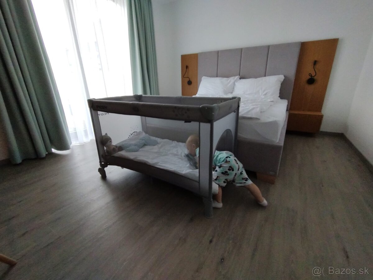 Detská prenosná postieľka