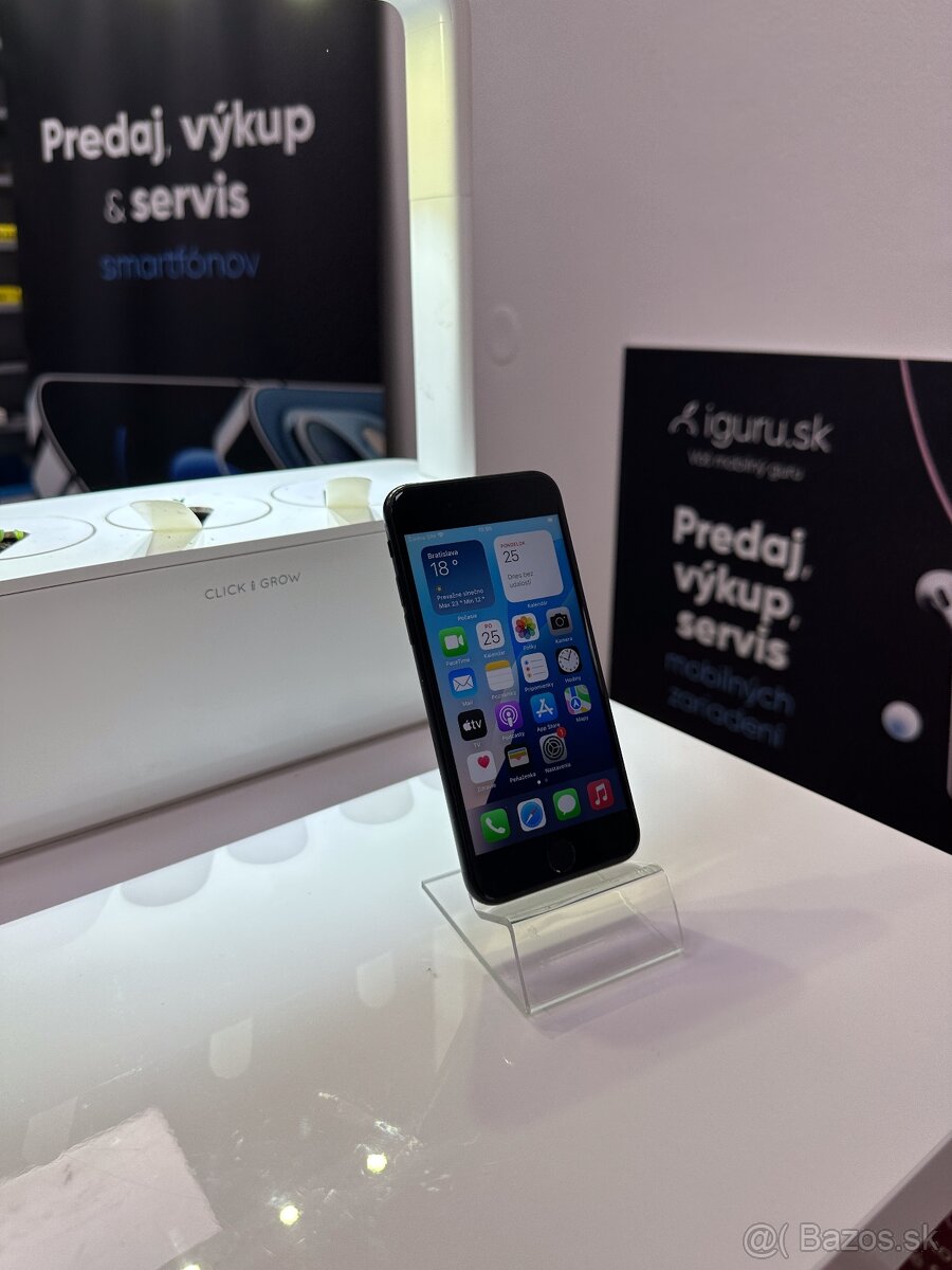 Apple iPhone SE 2022 128GB Black