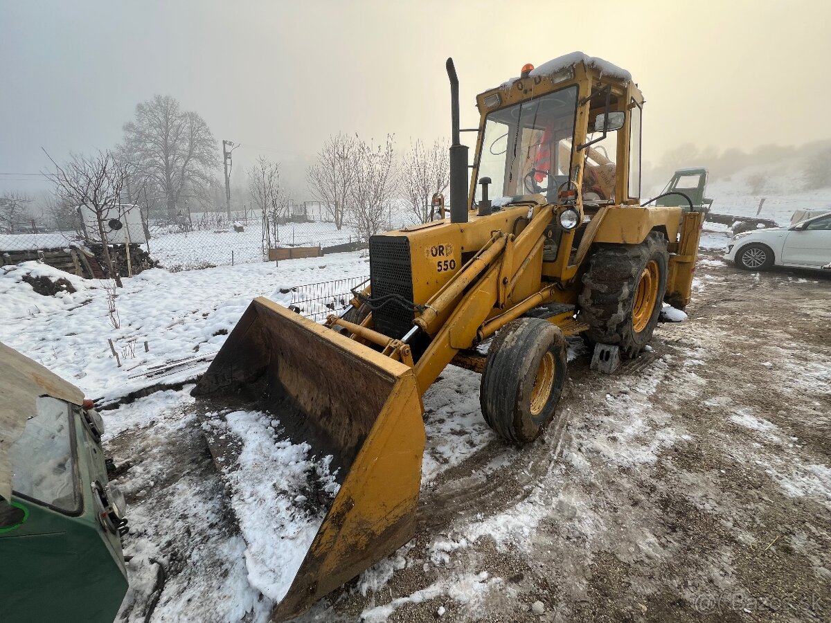 FORD 550 – traktorbager, rýpadlo-nakladač –