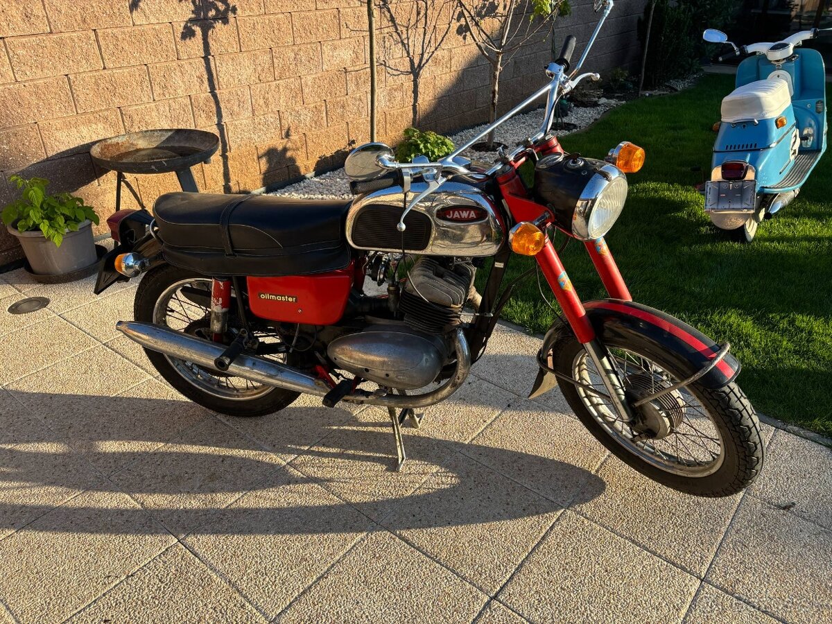 Jawa 350 Californian