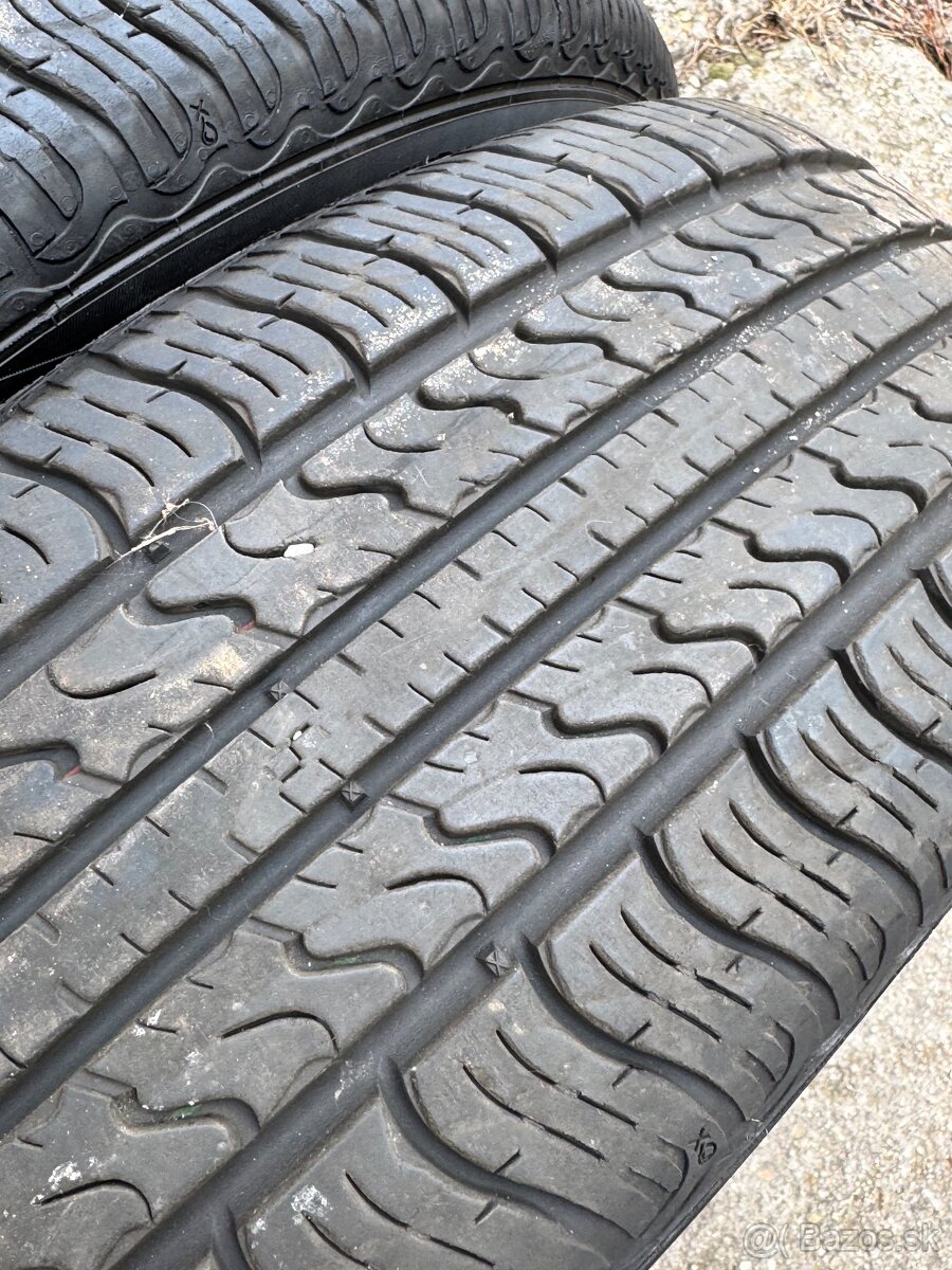 215/65R16