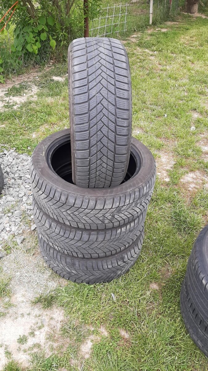 205/50R17. 93V. Matador. zimné