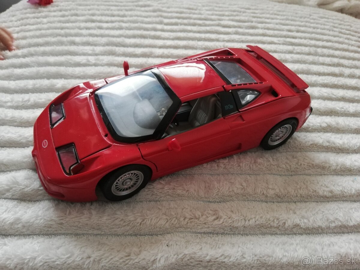 1:18 BUGATTI EB110