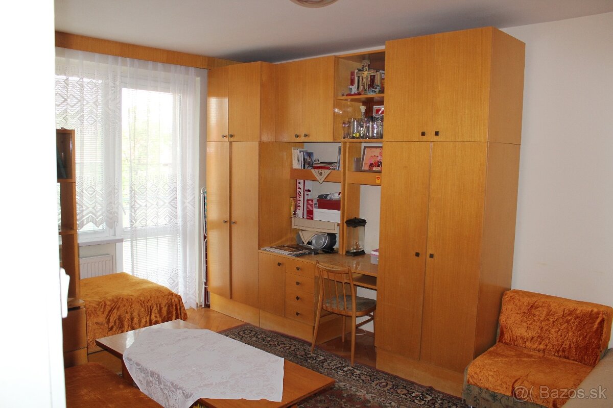 3-izbový byt s balkónom - lokalita Kežmarok.