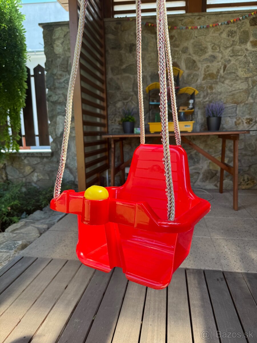 Detská plastová hojdačka