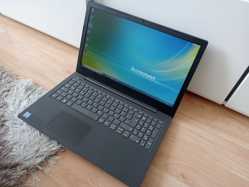 predám Lenovo V130-15IKB / Intel core i3 /8gb ram /ssd