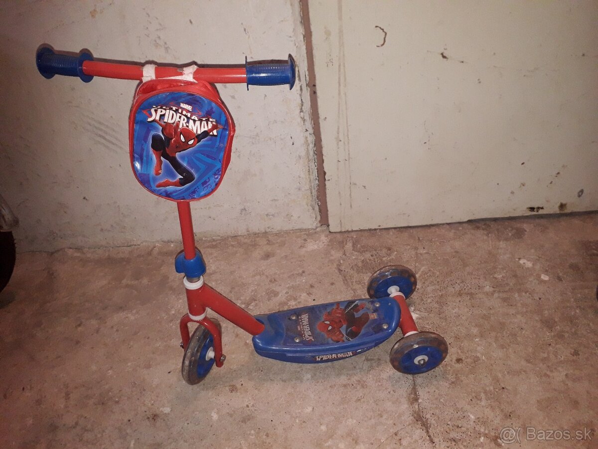 Kolobežka Spiderman