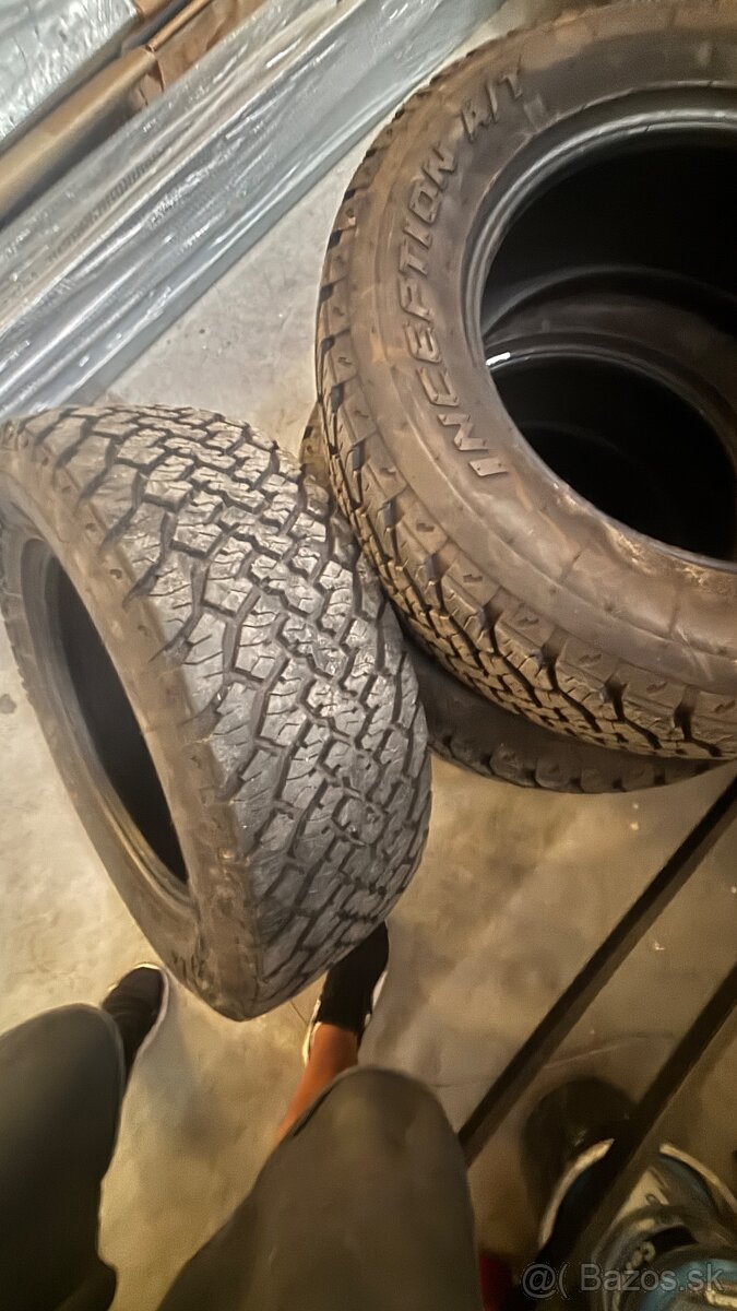265/60 R18