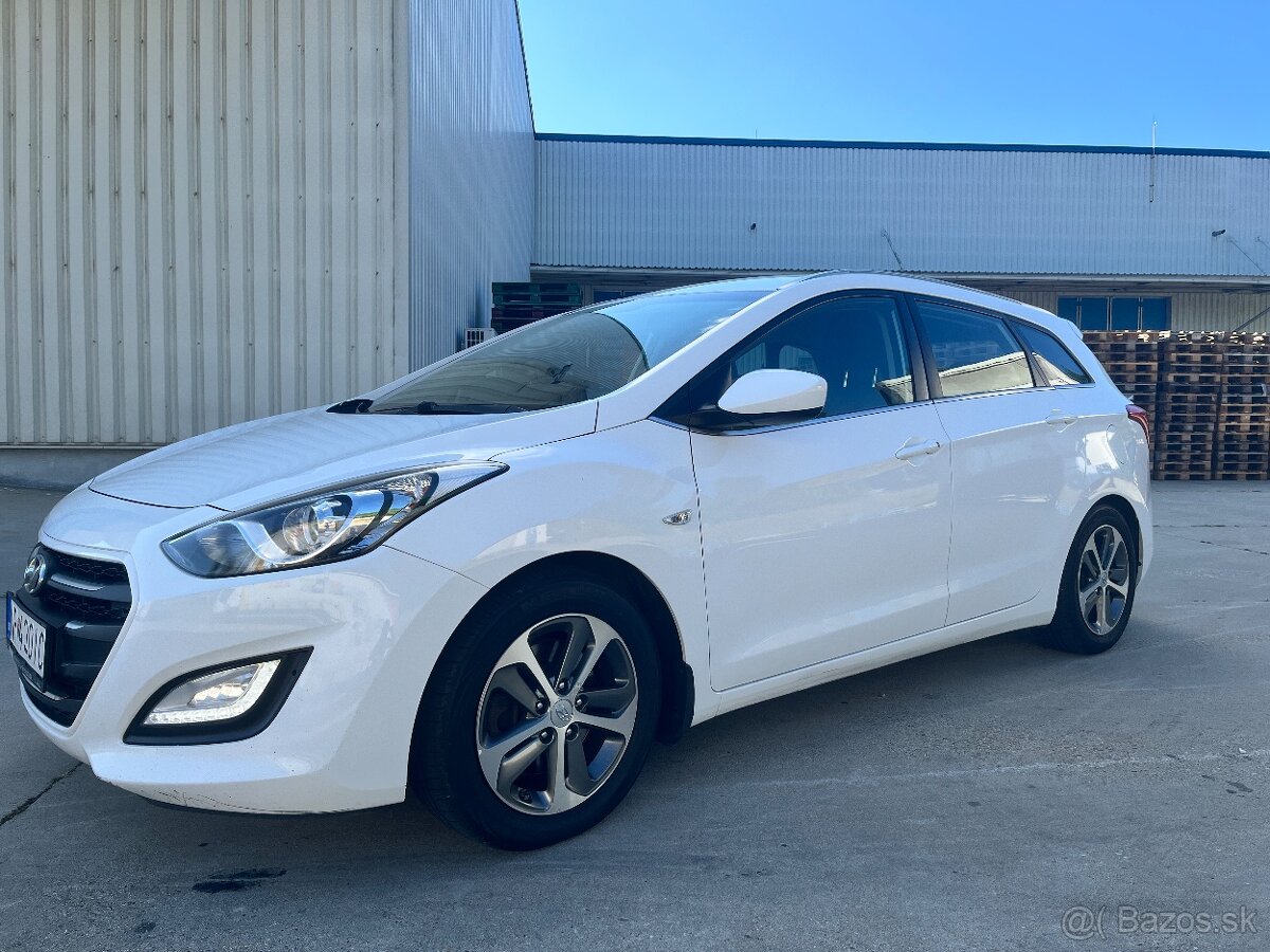 Hyundai i30 4250€