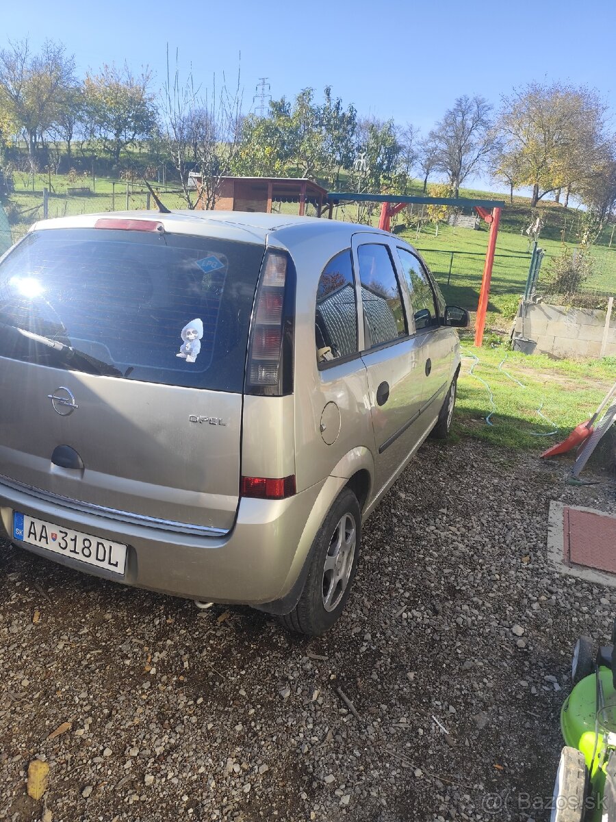 Opel Meriva 1.4 benzín LPG