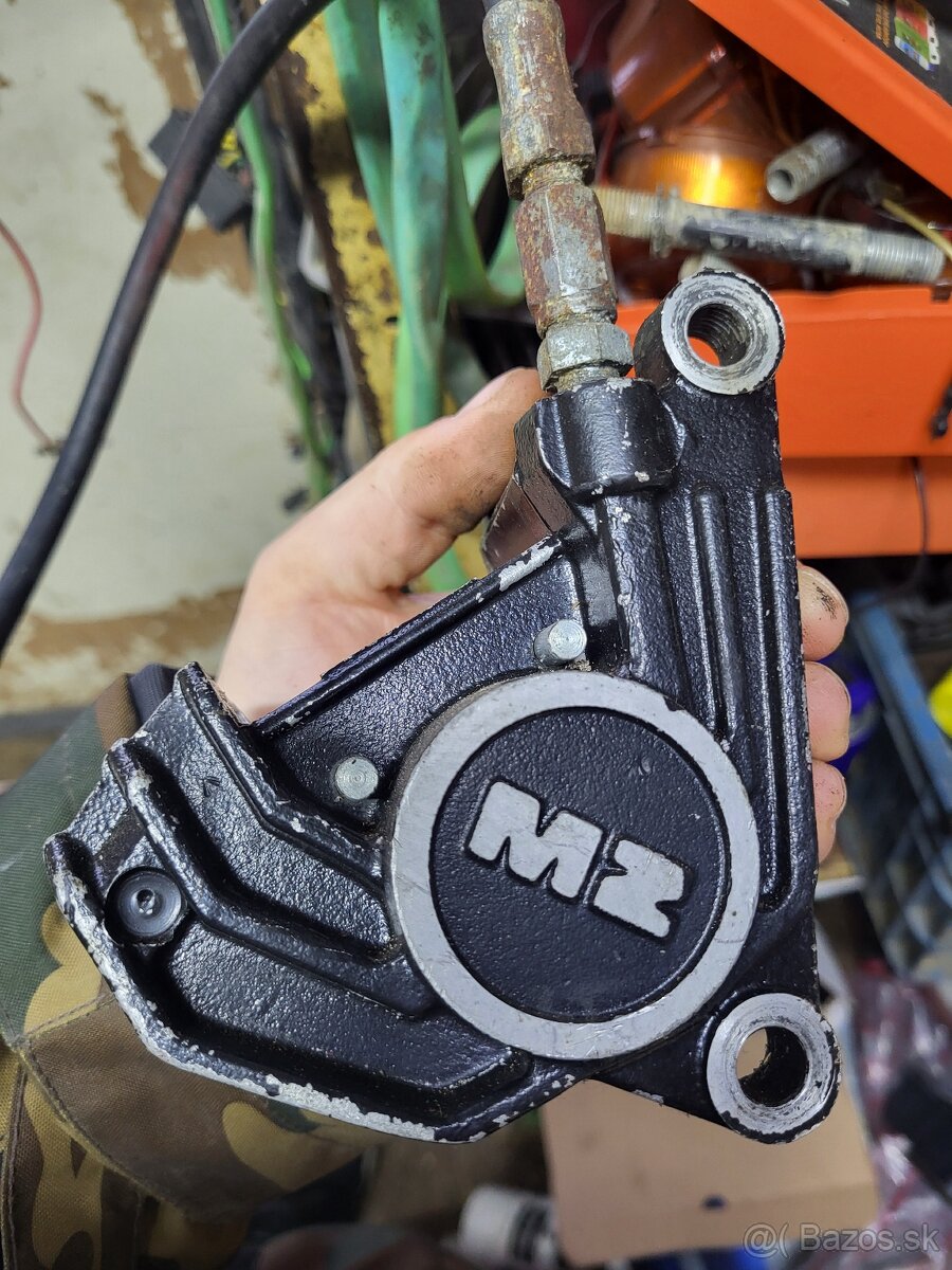 Brzdový strmen na MZ 150 etz