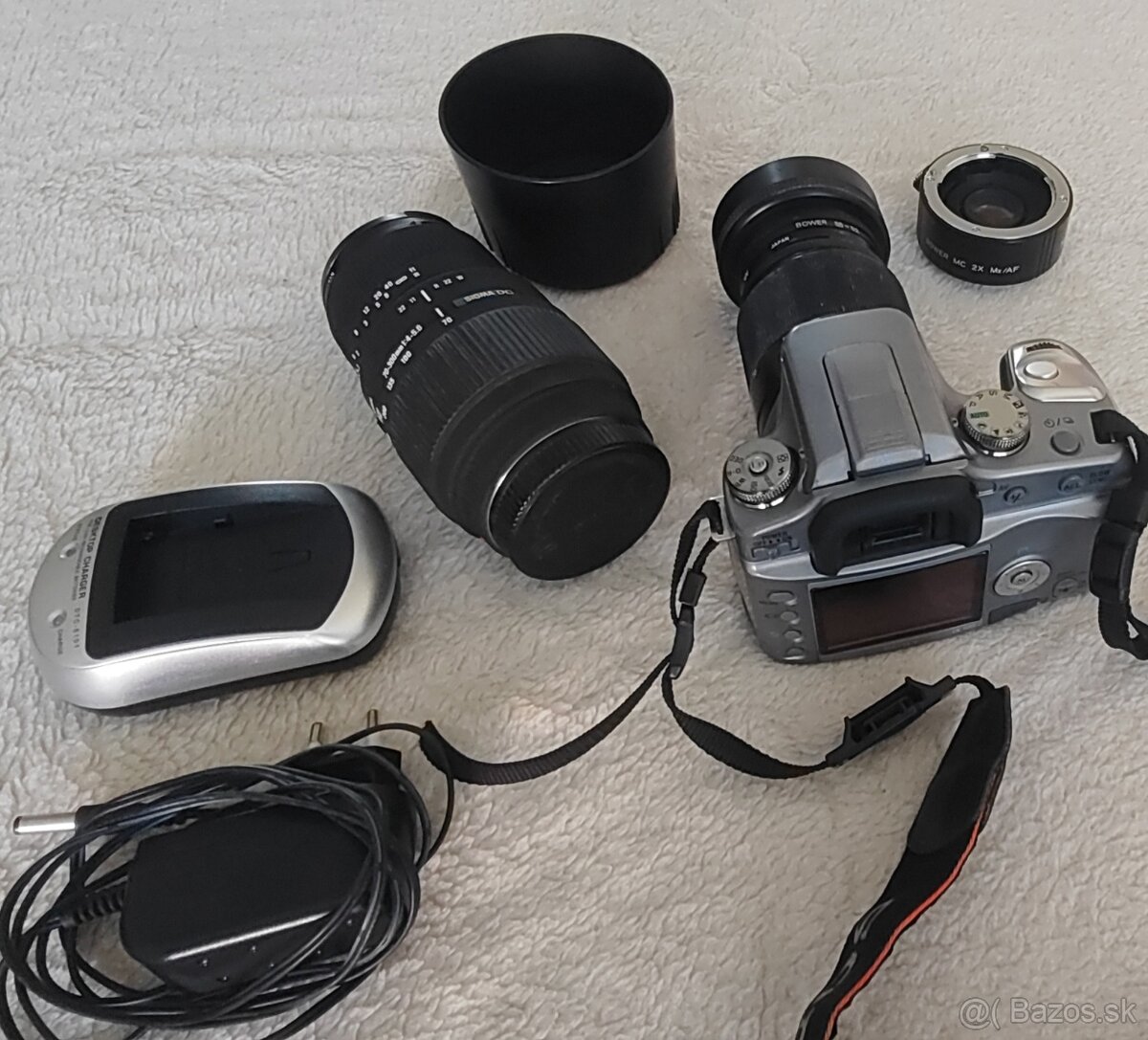 Zrkadlovka Sony Alpha 100 DSLR-A100 s príslušenstvom