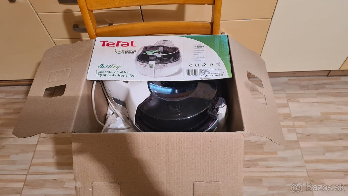 Teplovzdušná fritéza Tefal