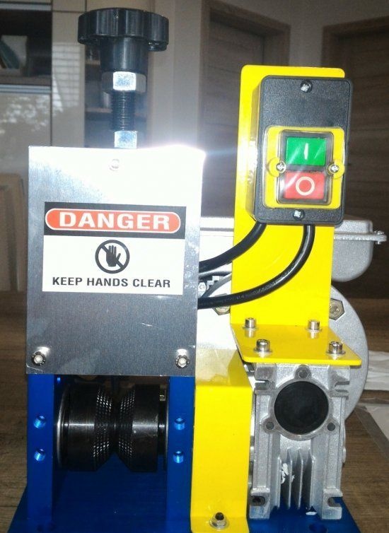 Lúpačka páračka káblovej izolácie 1-25mm 180W-230V 15kg NOVÁ