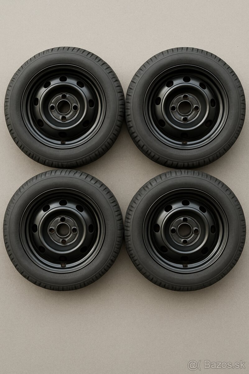 Letné pneu Dunlop 195/65 R15 na diskoch Peugeot 307