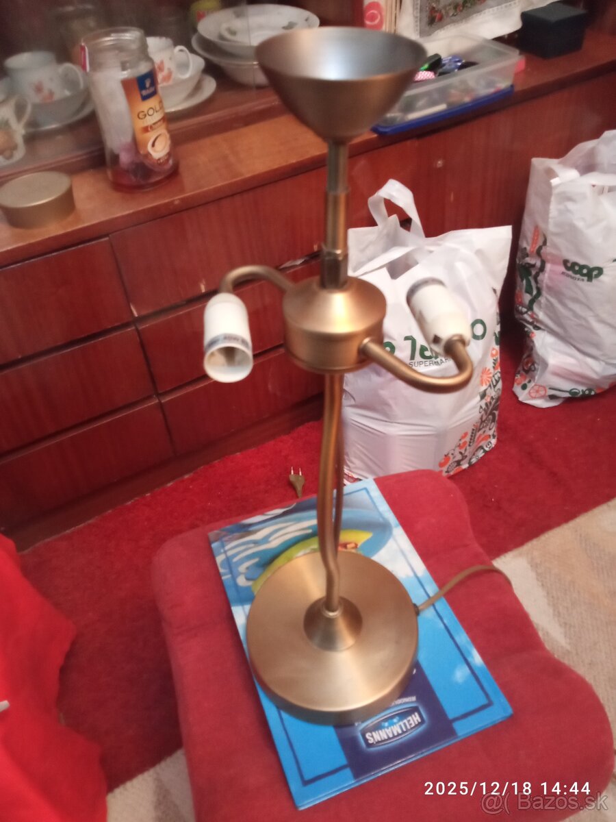 Predám starožitnú nočnú lampu